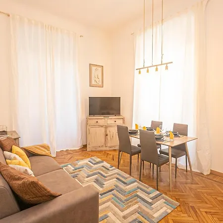 Real Italian Estate - Gold E Silver * Genova