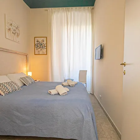 Real Italian Estate - Gold E Silver Apartment