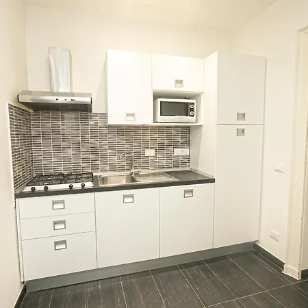 Real Italian Estate - Gold E Silver Apartment Genoa